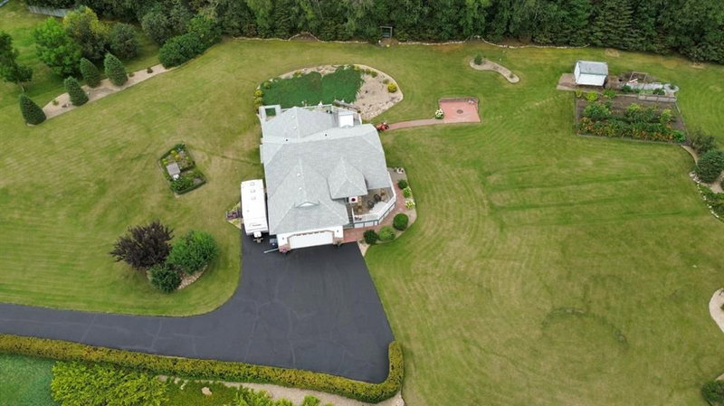 27 - 26110 Highway 11