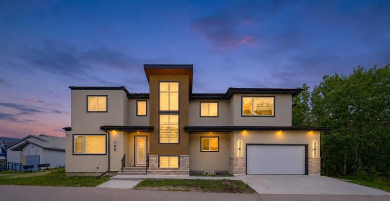 105 Rockhaven Green NW, Calgary, Alberta