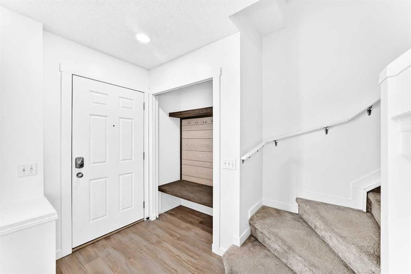 294 Elgin View SE