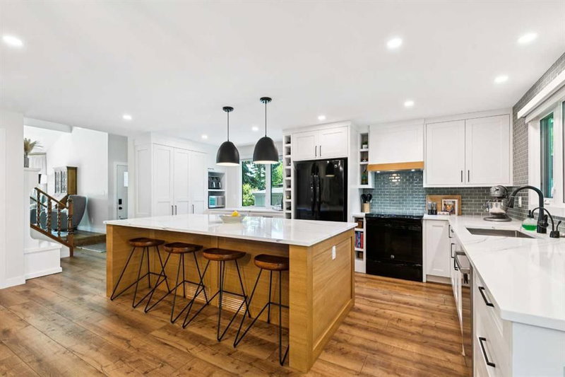 272 Woodfield Road SW, Calgary, Alberta