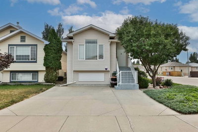 94 Heritage Lane W