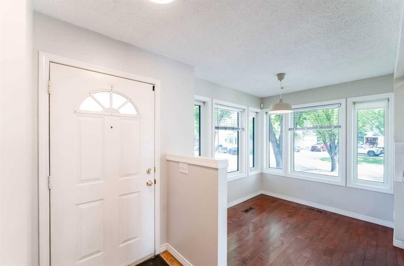 166, 388 Sandarac Drive NW, Sandstone Valley — interior photo