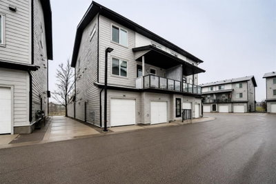 202 - 245 Redstone Walk NE
