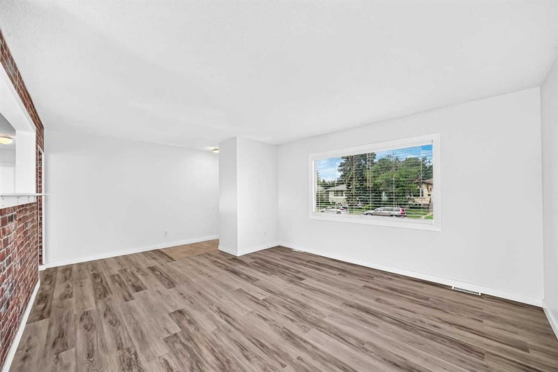 2016 46 Street SE, Forest Lawn — interior photo 6