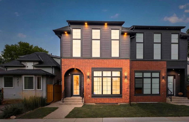 219 18 Avenue NE, Calgary