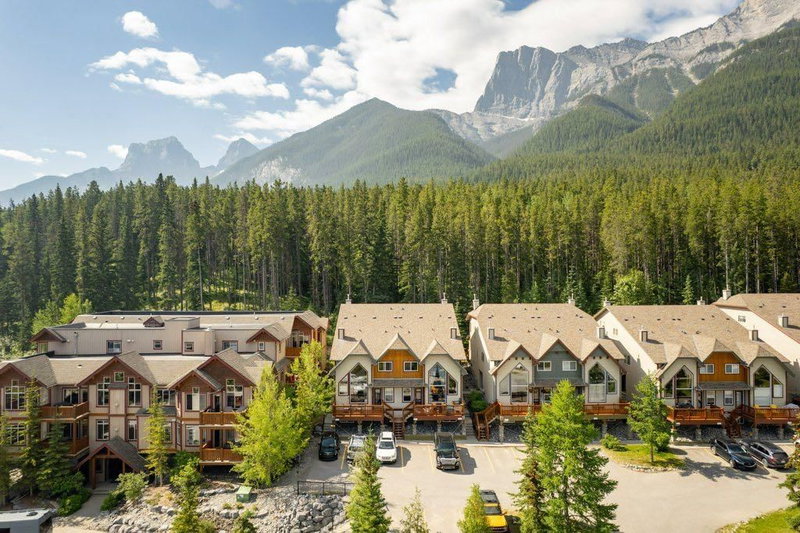 809 Wilson Way #3, Canmore, Alberta