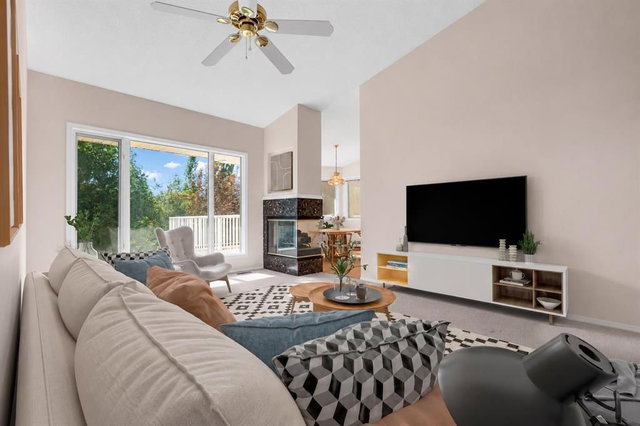 58 Evergreen Bay SW