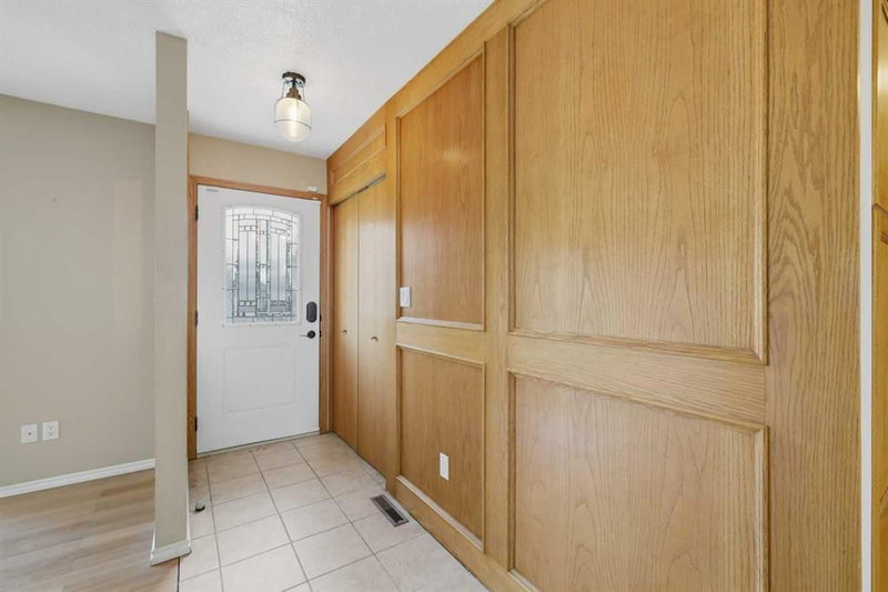 6124 Hamilton Drive