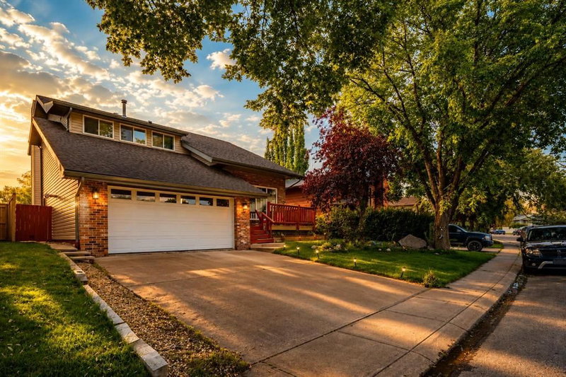 80 TAYLOR Way SE