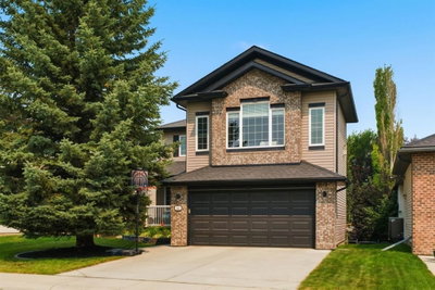 132 Coopers Heights SW