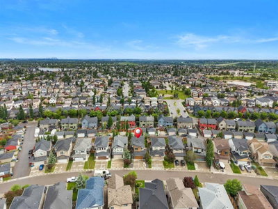 26 Walden Court SE
