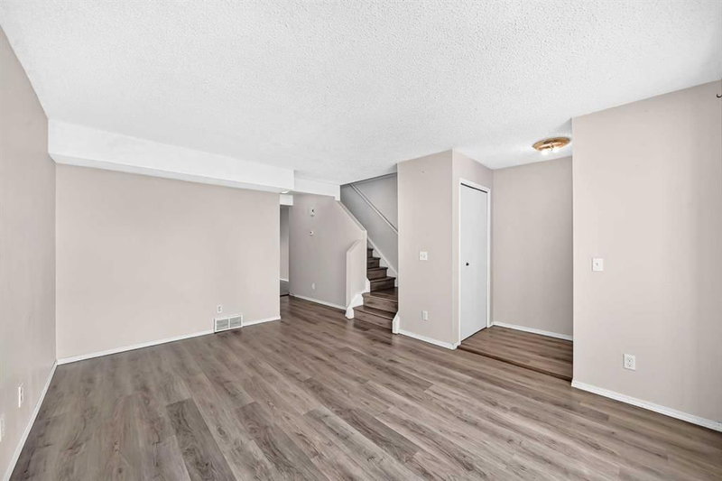 11 Falshire Terrace NE, Falconridge — interior photo 6