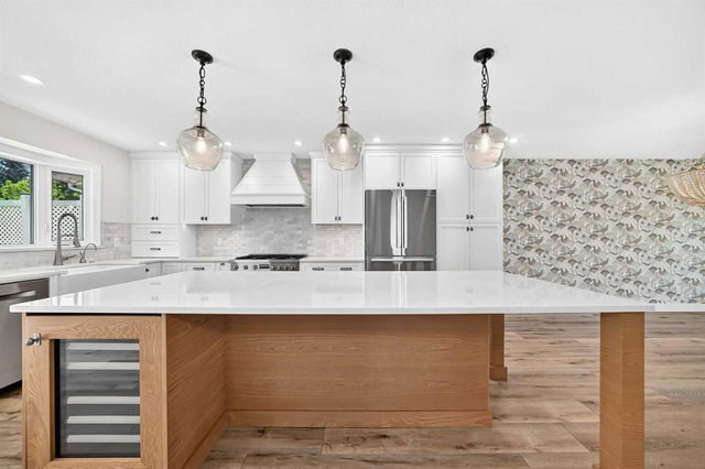 123 Wood Valley Drive SW