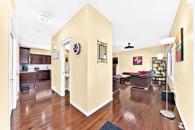 29 Westridge Crescent