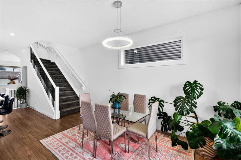 227 Chinook Gate Boulevard SW, Chinook Gate — interior photo 5