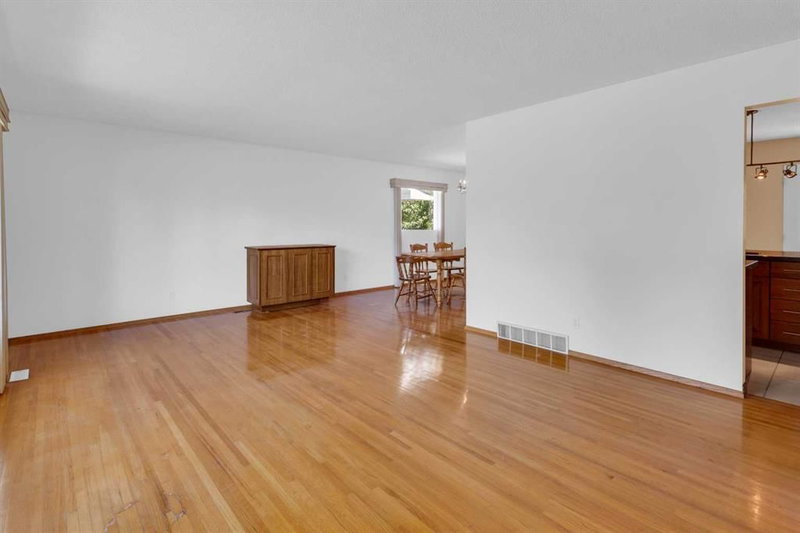 11224 Wilson Road SE, Willow Park — interior photo