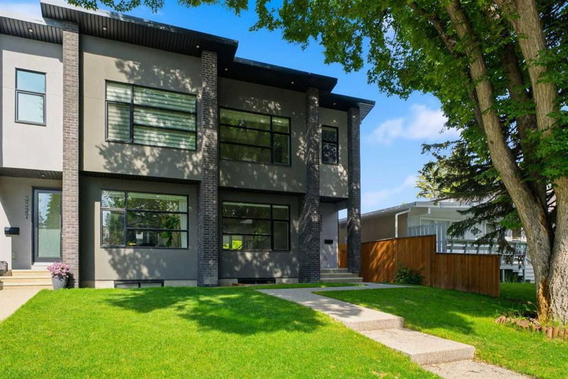 3325 42 Street SW, Calgary, Alberta