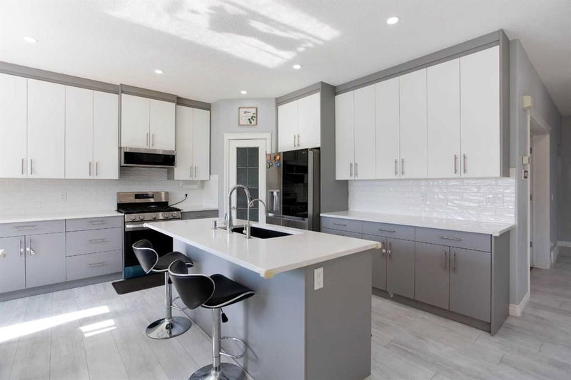 1925 Luxstone Park SW, Luxstone — interior photo 5