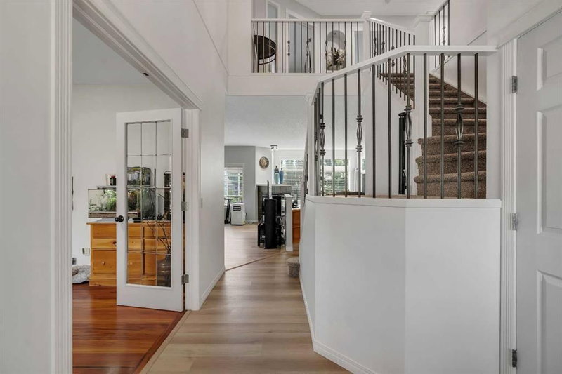 54 Thomas Street NW