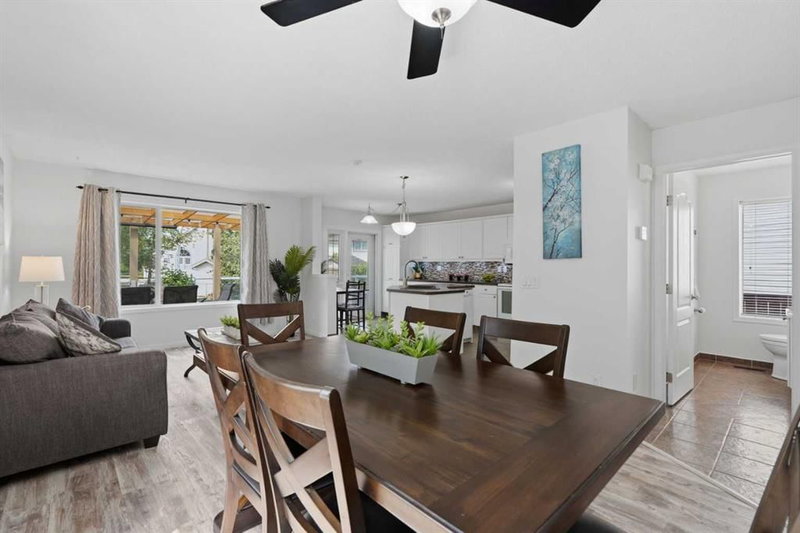 218 Bridlewood Place SW, Bridlewood — interior photo 5
