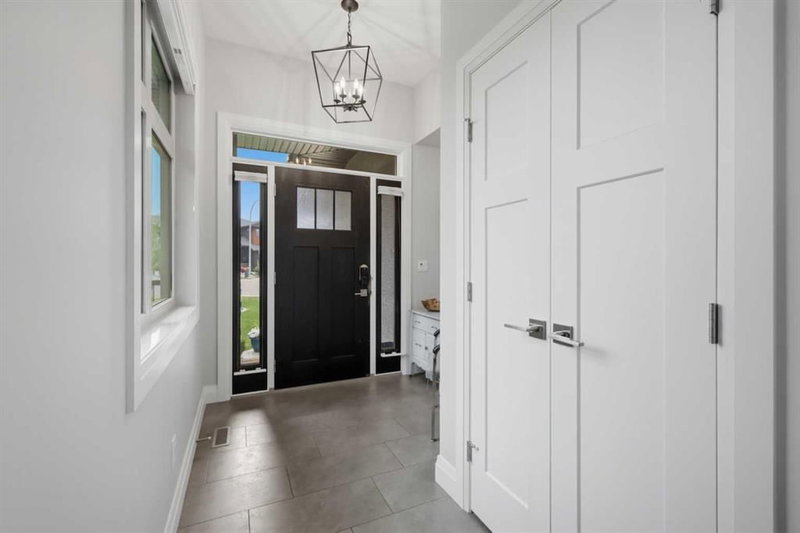 1 Meadow Close