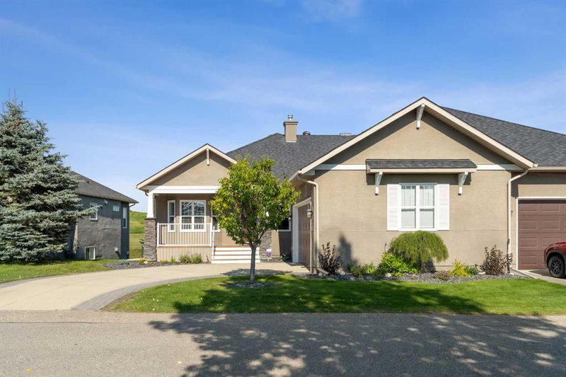 39 Ravine Drive