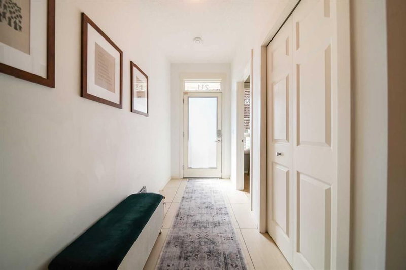 211 Copperpond Common SE, Copperfield — interior photo