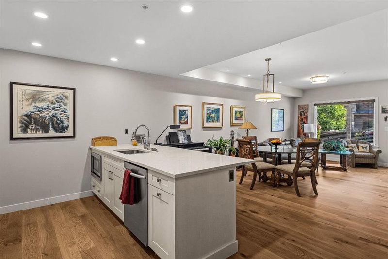 102 - 707 Spring Creek Drive