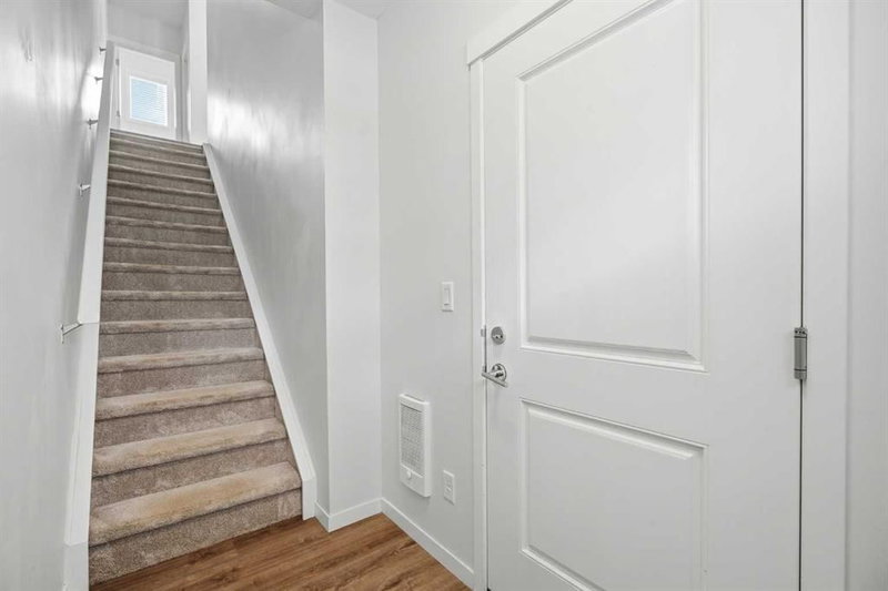 611 - 355 Nolancrest Heights NW