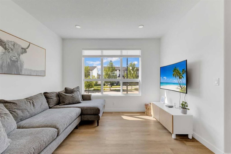 A, 10 Evergreen Way, Evergreen — interior photo