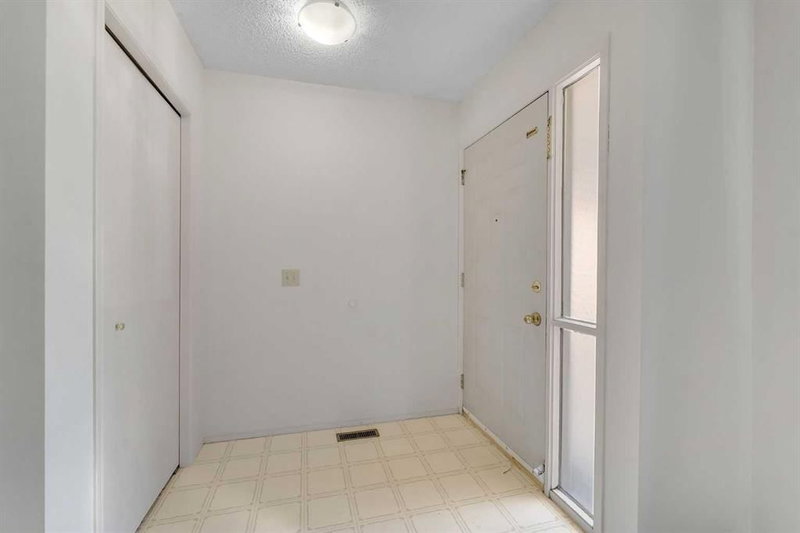4736 17 Avenue NW, Montgomery — interior photo