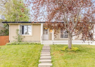 7 Lake Sylvan Close SE