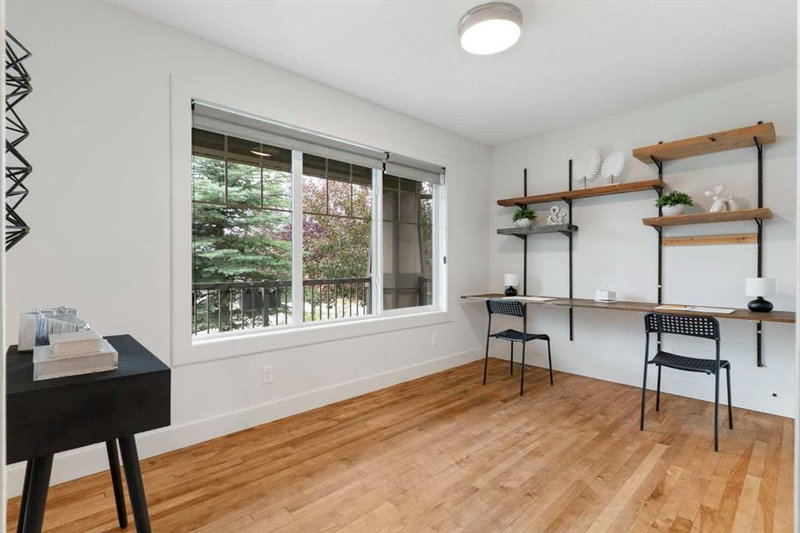 170 Ravenskirk Road SE, Ravenswood — interior photo