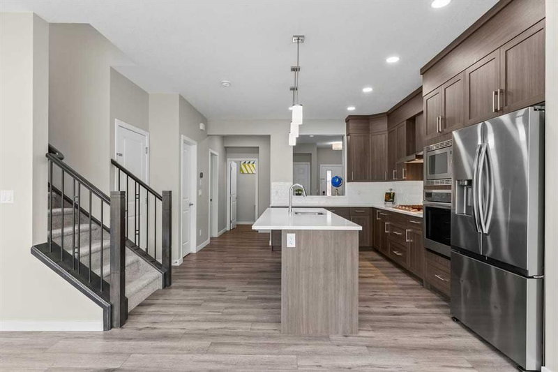 109 Mallard Grove SE, Rangeview — interior photo 6