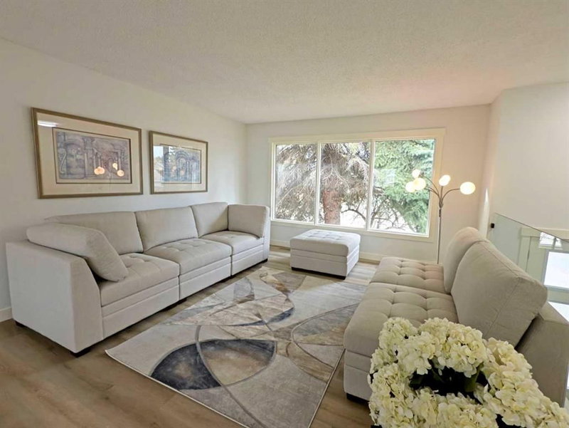 7032 78 Street NW, Silver Springs — interior photo