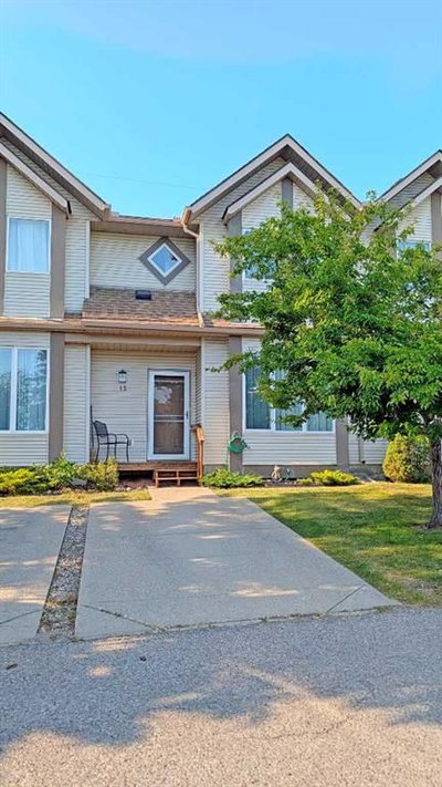 12 Shawbrooke Court