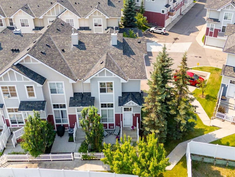 3032 New Brighton Gardens SE, Calgary, Alberta