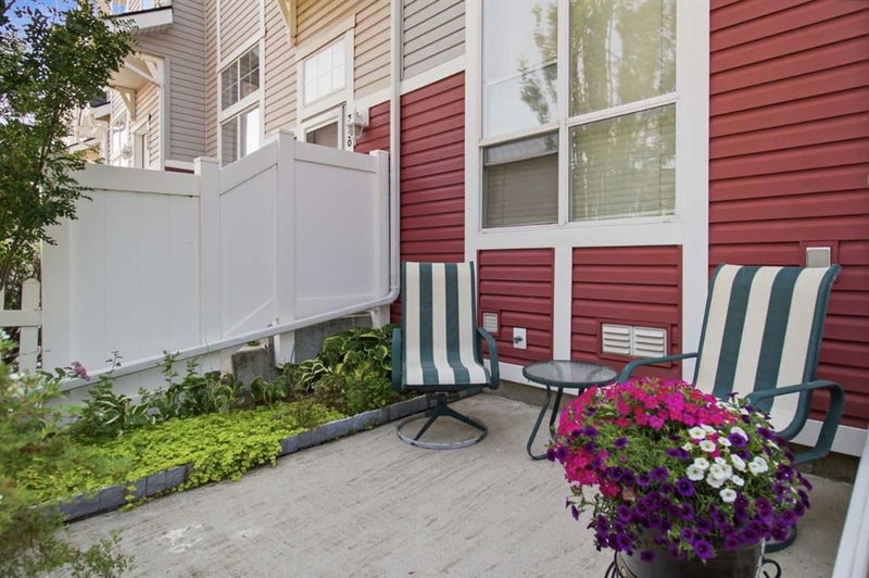 3032 New Brighton Gardens SE