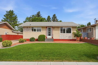 23 Fairway Avenue