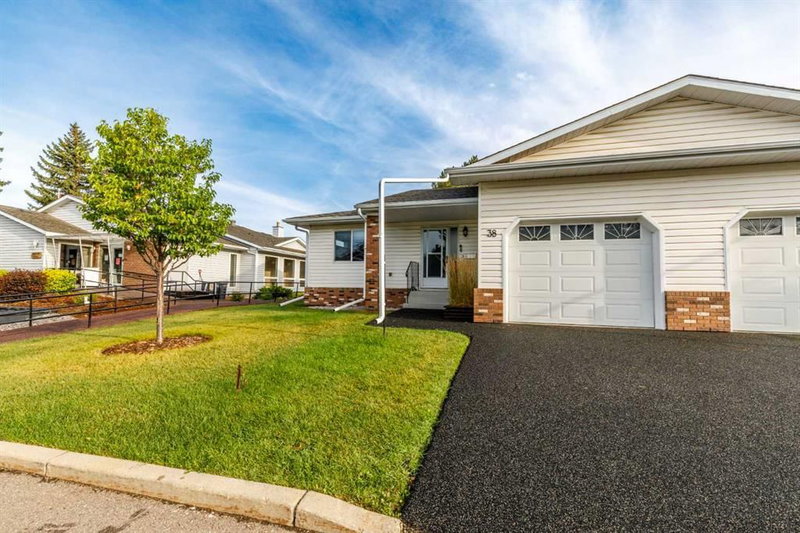 38 - 2821 Botterill Crescent