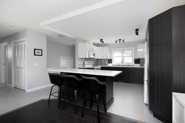 157 Bird Crescent