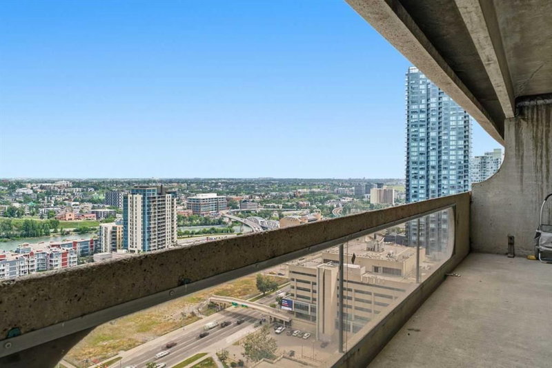 Apartment at 2704, 221 6 Avenue SE, Downtown Commercial Core — listing photo