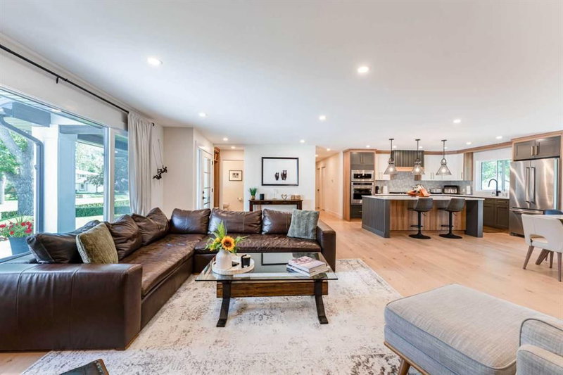 651 Willingdon Boulevard SE, Willow Park — interior photo 6