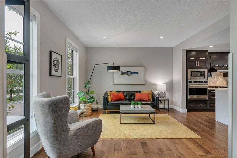 71 Victoria Cross Boulevard SW, Currie Barracks — interior photo