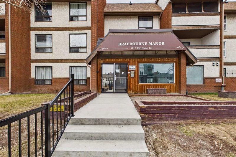 Apartment at 111, 1712 38 Street SE, Forest Lawn — listing photo