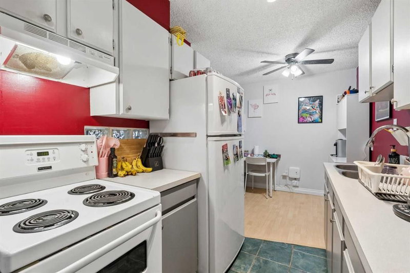 202, 1824 11 Avenue SW, Sunalta — interior photo