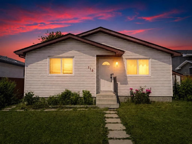 119 Fallswater Crescent NE — listing photo