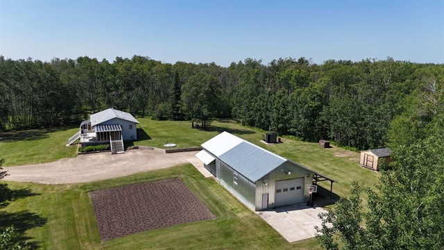 34048 Township Rd 834