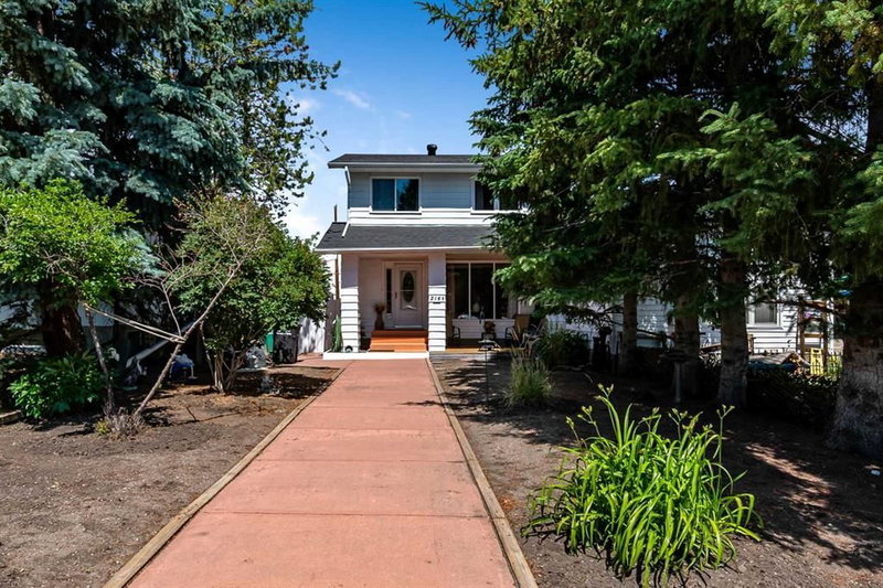 216 B Royal Avenue