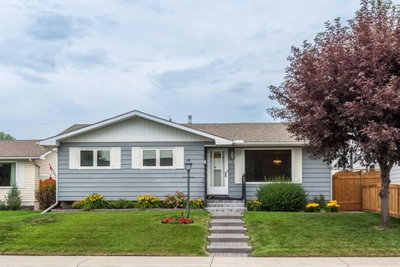 163 Lake Sylvan Close SE